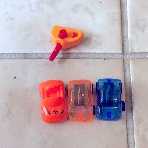 Three pack car set and gas pump